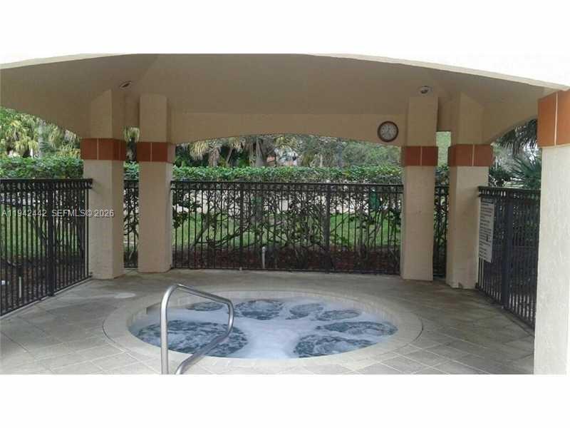 A11942442 Property Photo 14