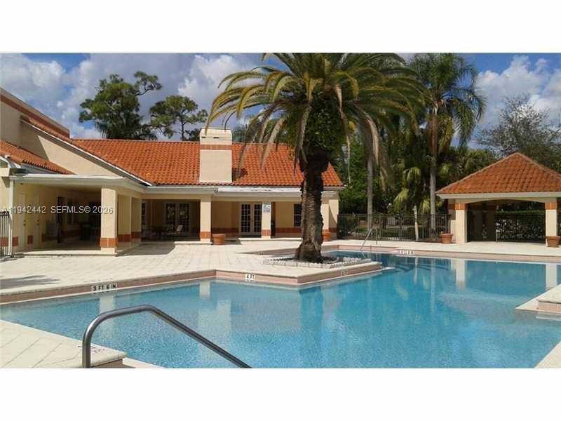 A11942442 Property Photo 15