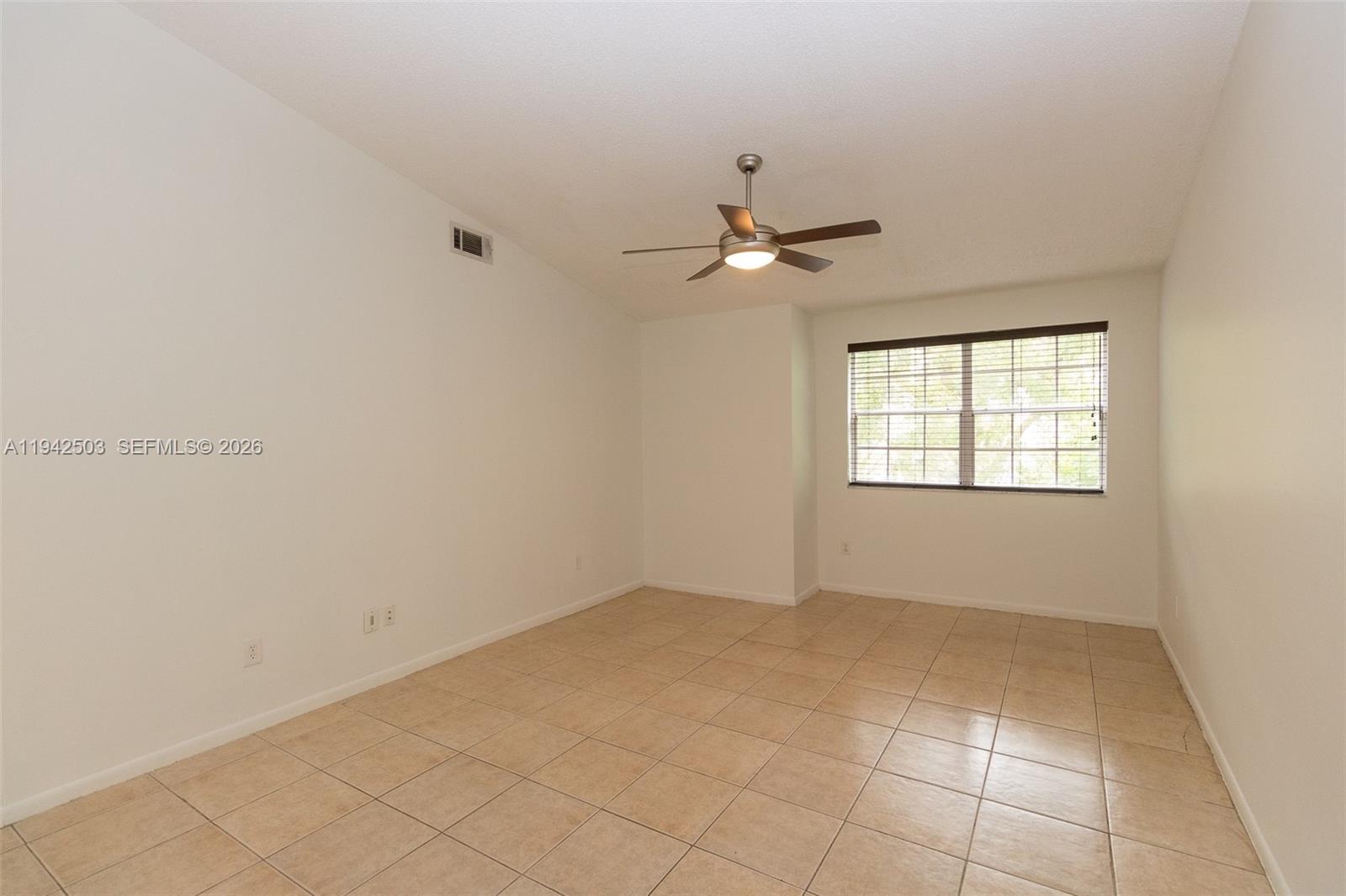 18328 Nw 68th Ave P Property Photo 8