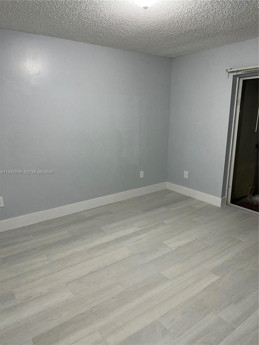 440 S Park Rd 4-207 Property Photo 11