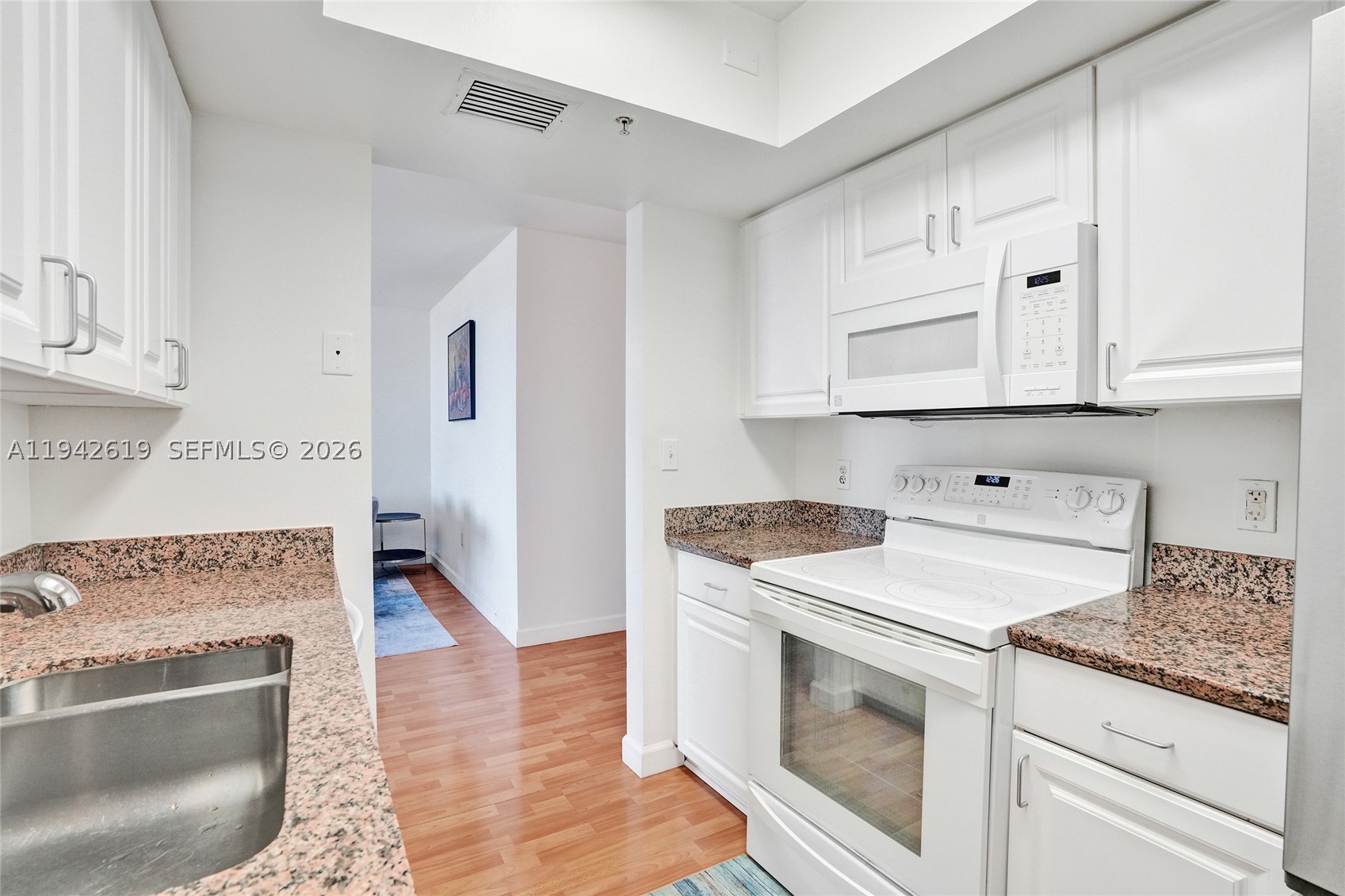 90 Alton Rd 807 Property Photo 9