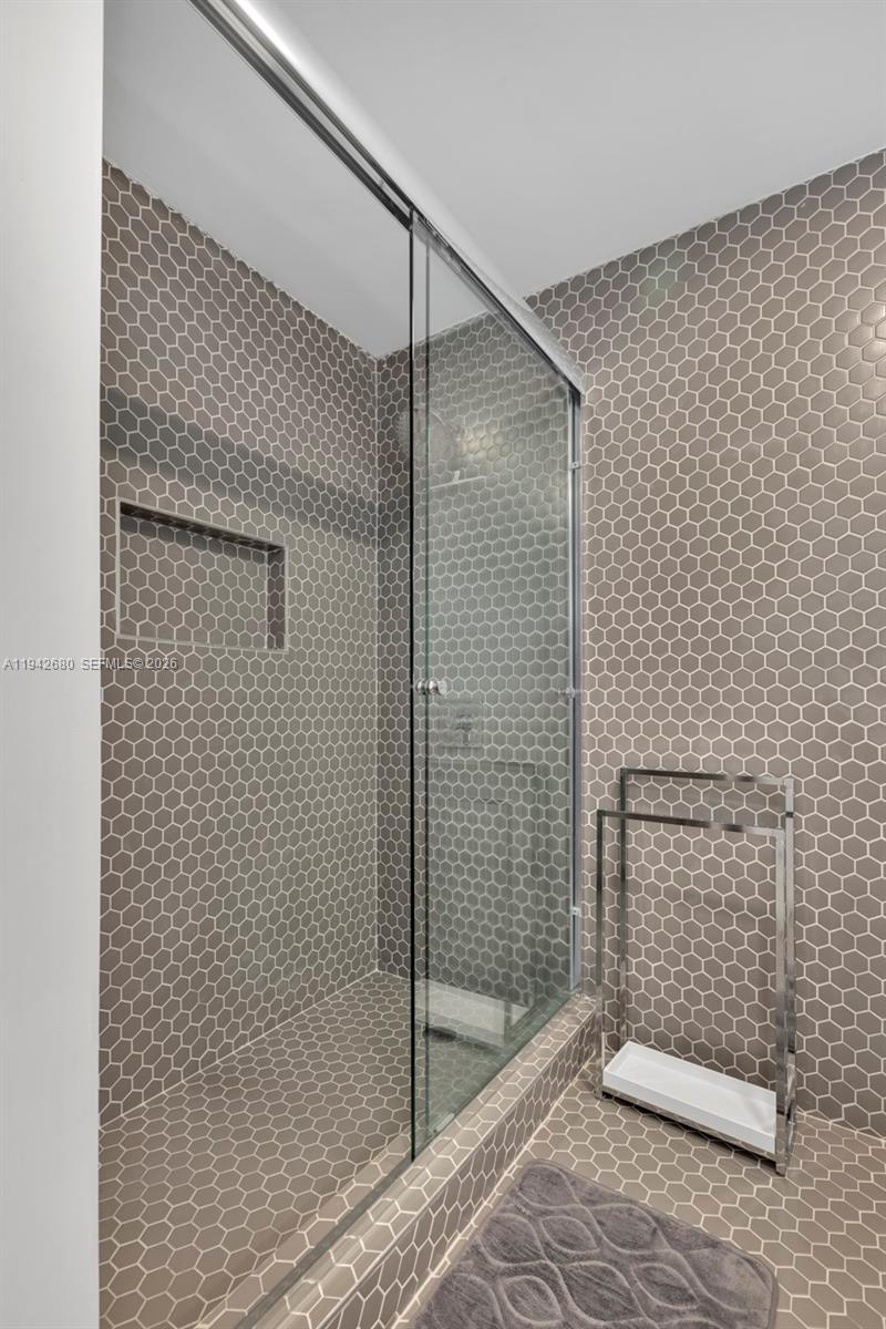 3029 Ne 188 St 711 Property Photo 26