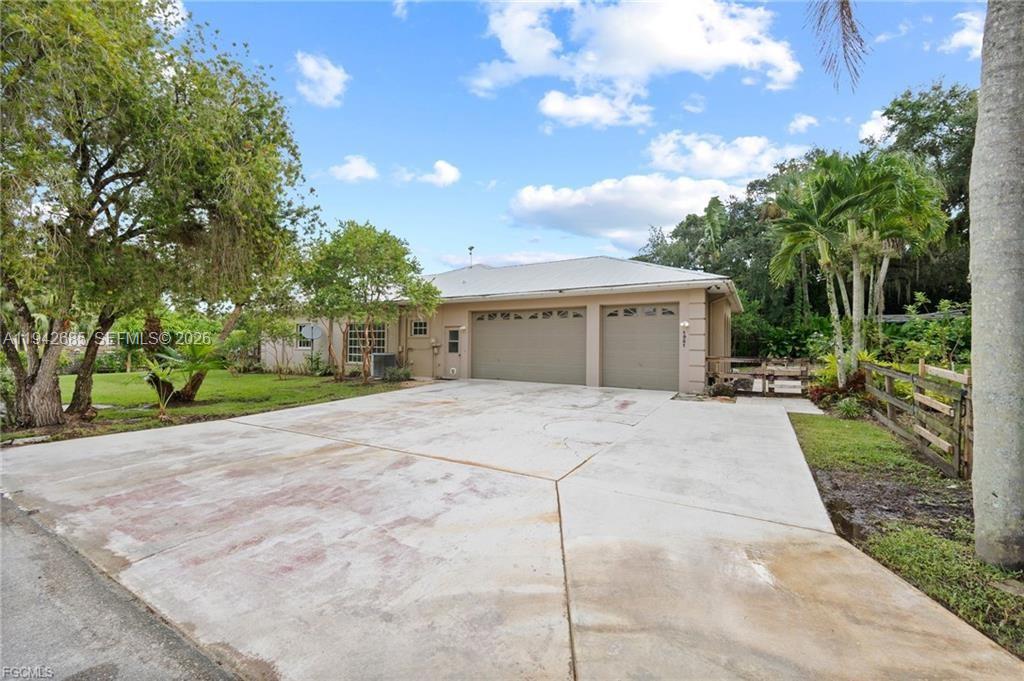 1981 Carbonata Drive Property Photo 43