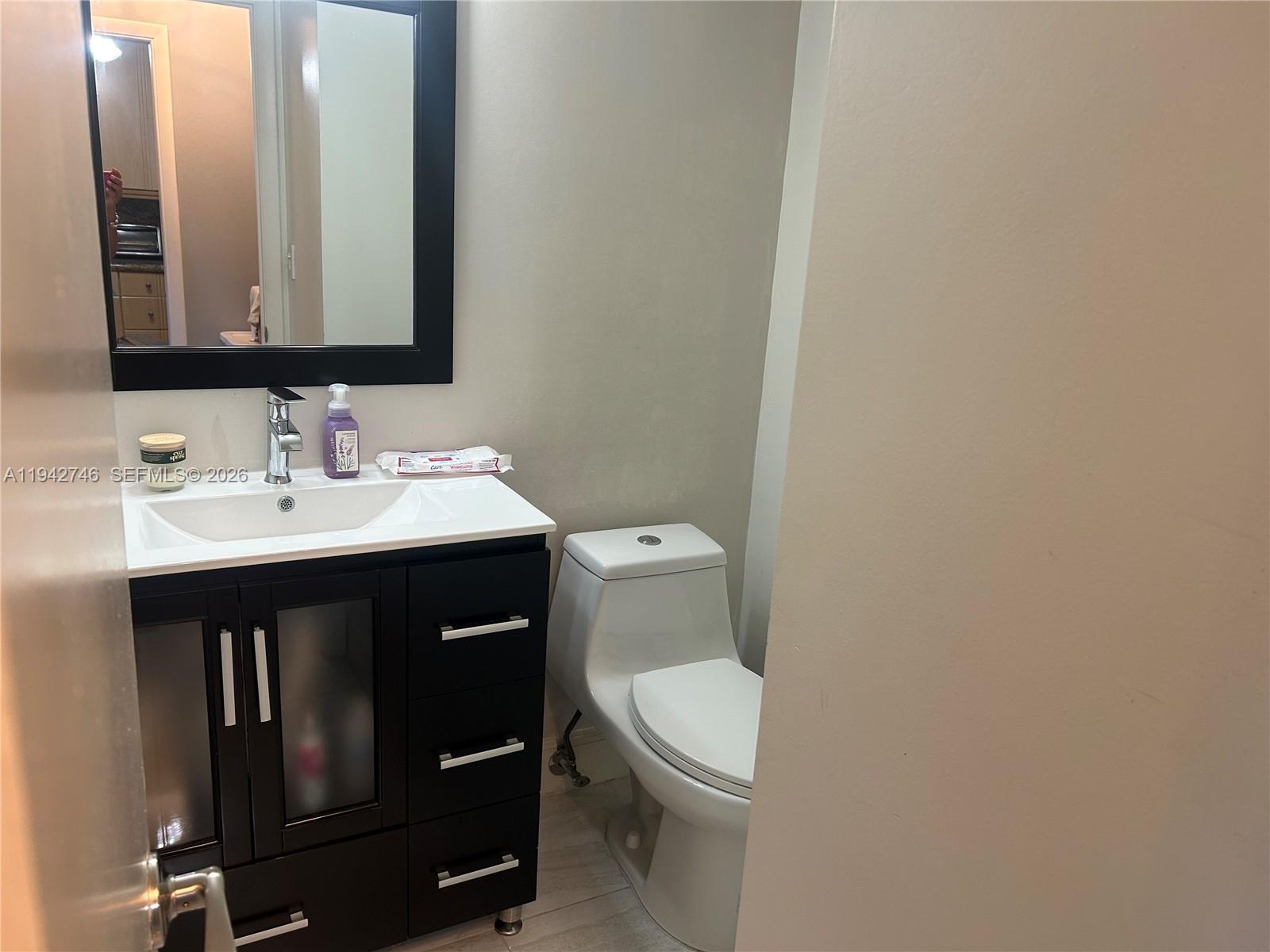 8900 Washington Blvd 405a Property Photo 15