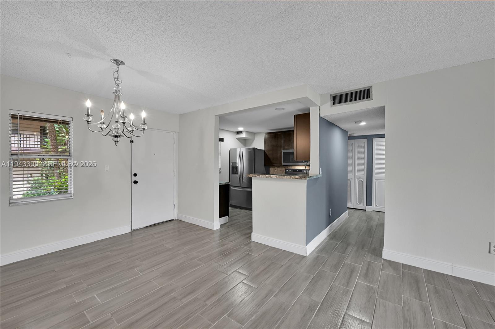 2850 Somerset Dr 105l Property Photo 4