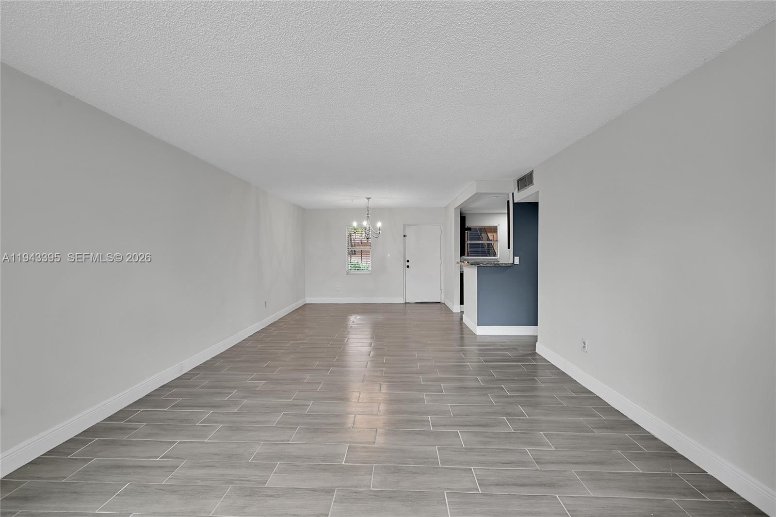 2850 Somerset Dr 105l Property Photo 13