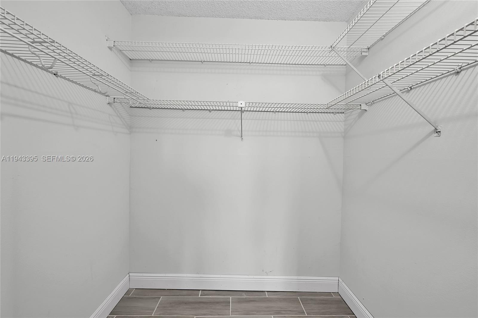 2850 Somerset Dr 105l Property Photo 17
