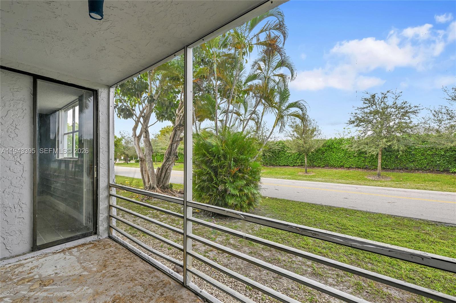 2850 Somerset Dr 105l Property Photo 19