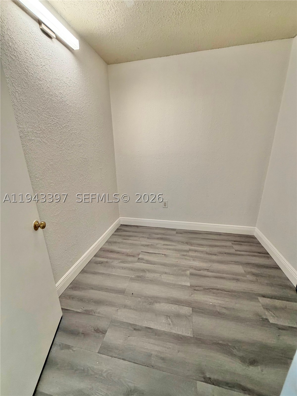 9273 Collins Ave 501 Property Photo 5