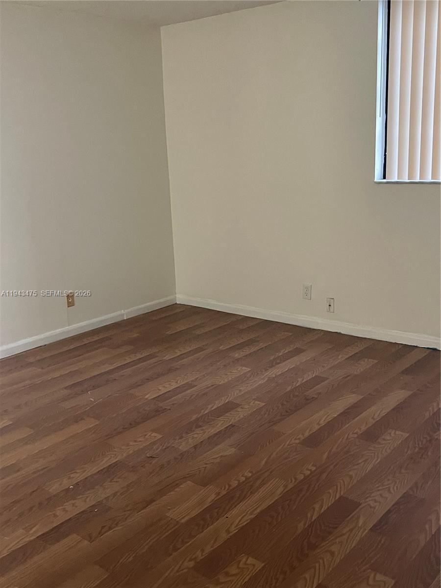A11943475 Property Photo 6