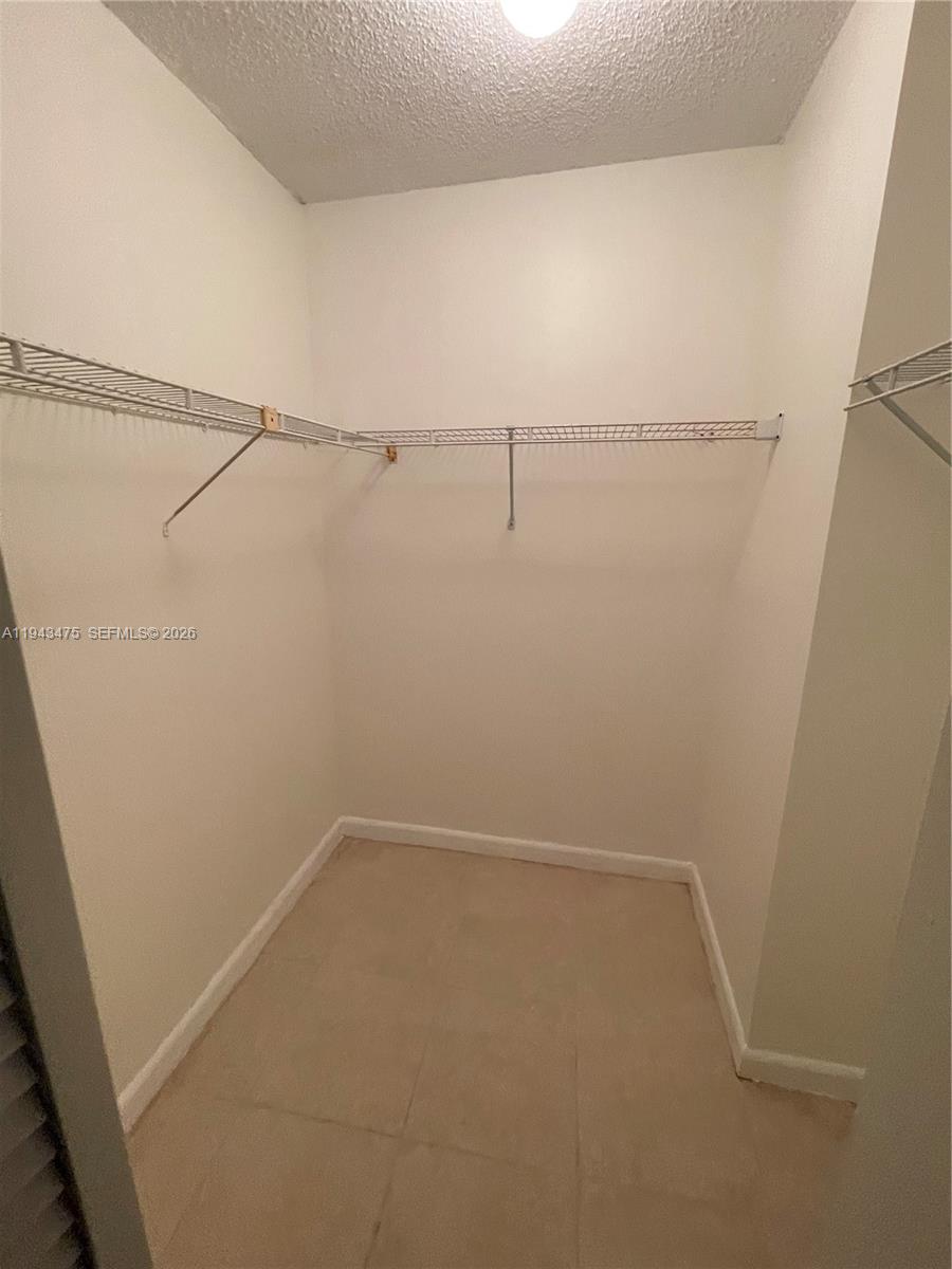 A11943475 Property Photo 11