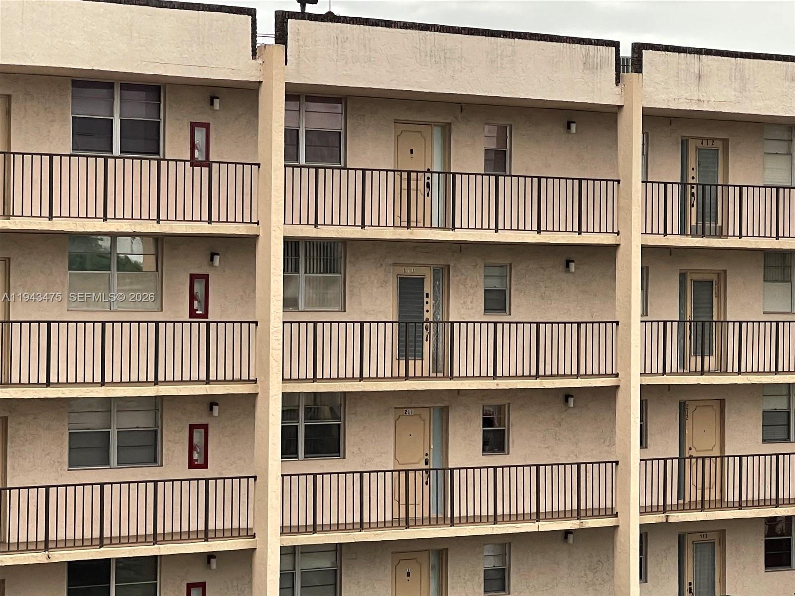A11943475 Property Photo 16