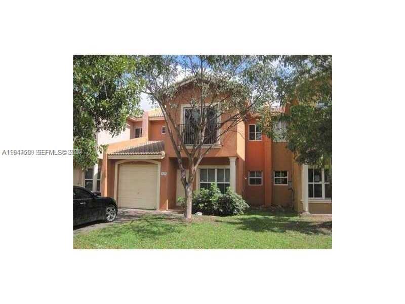 825 SW 6th Pl Property Photo 1