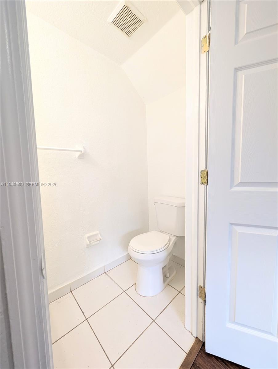 825 Sw 6th Pl Property Photo 7