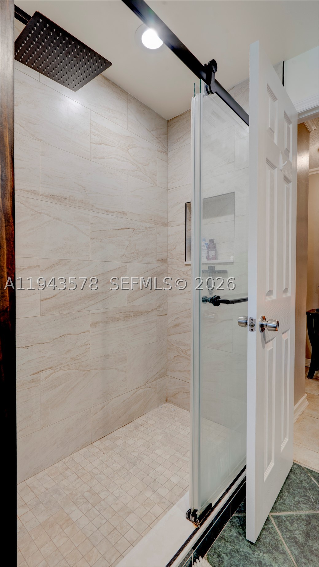 150 Azalea St. Property Photo 28