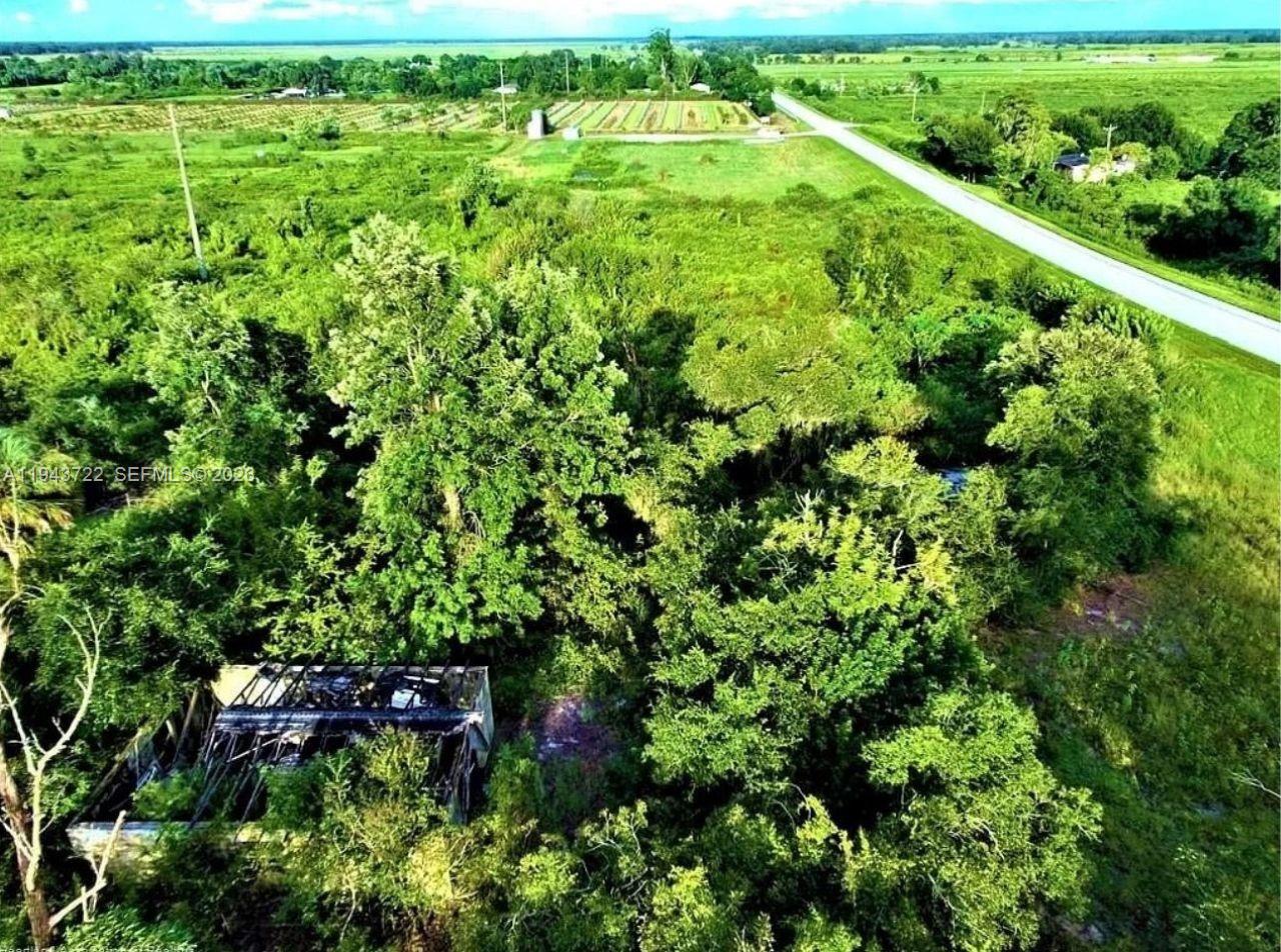 1370 State Road Property Photo 1