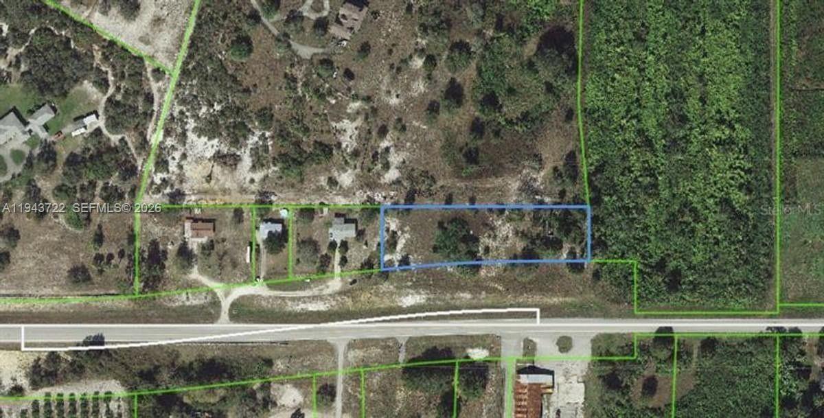 1370 State Road Property Photo 2