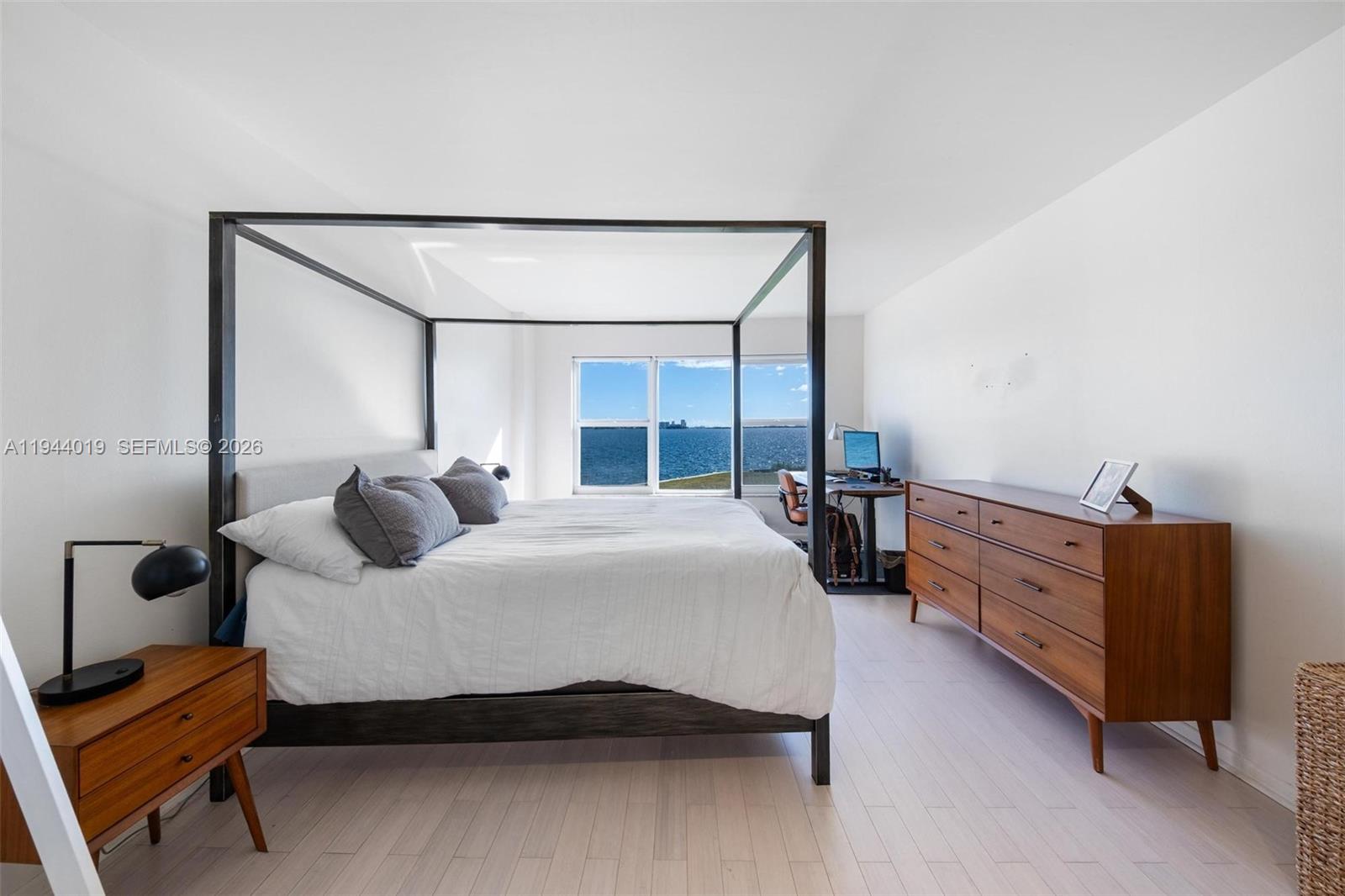 11111 Biscayne Blvd 2d Property Photo 14