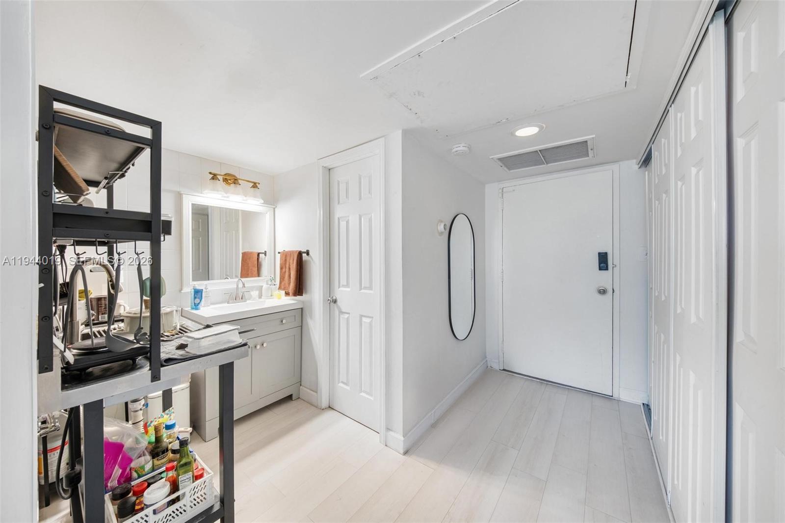11111 Biscayne Blvd 2d Property Photo 24