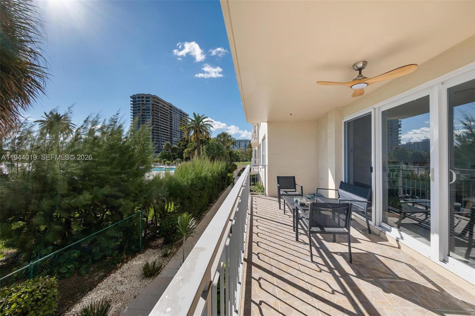 11111 Biscayne Blvd 2d Property Photo 26