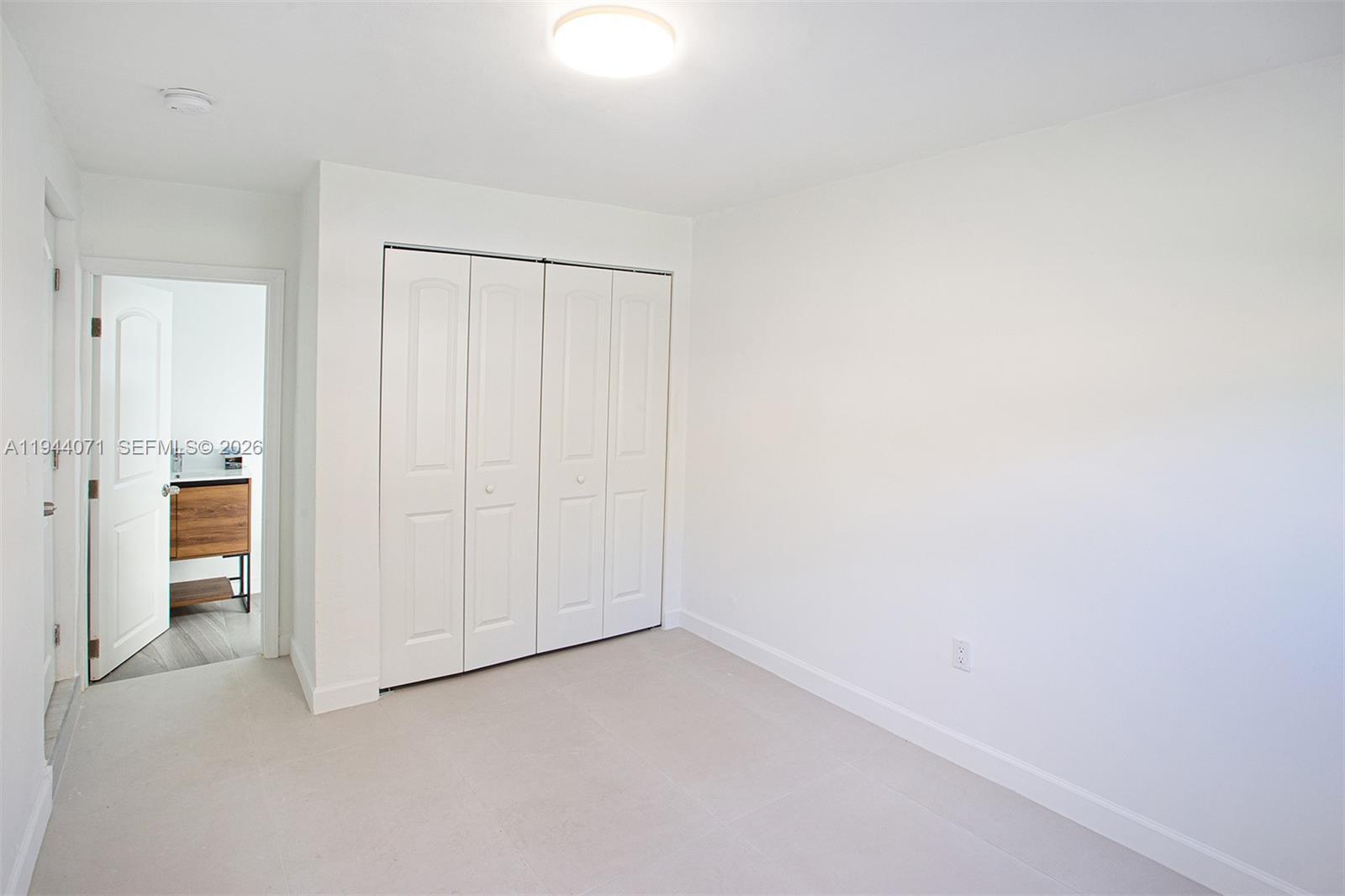 2620 Sw 9th St Property Photo 12