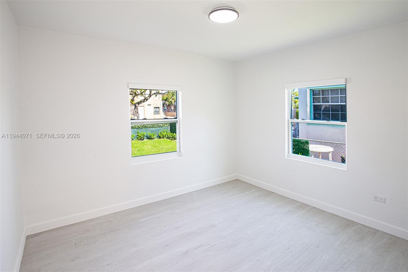 2620 Sw 9th St Property Photo 19