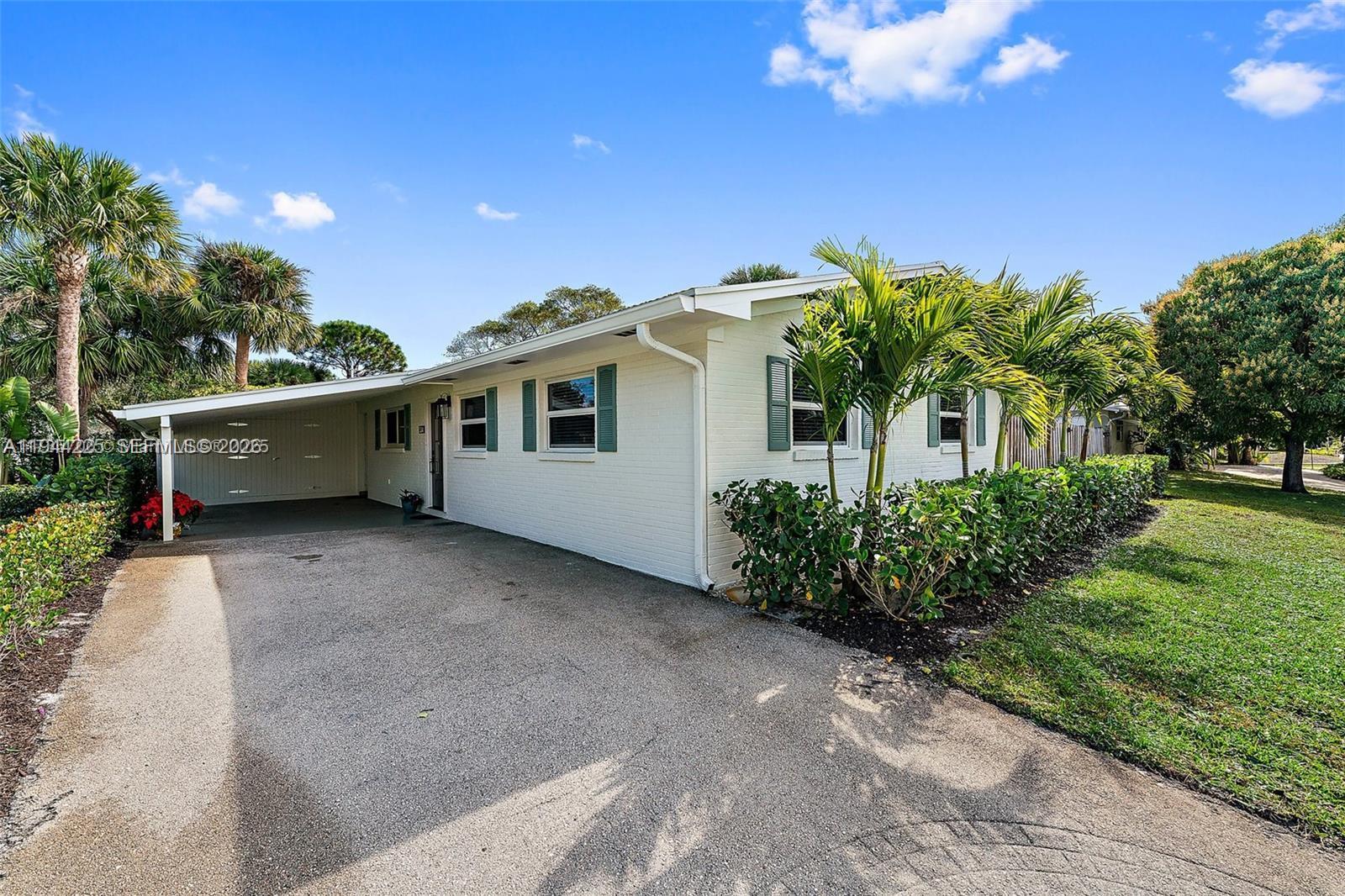324 Tequesta Property Photo 3