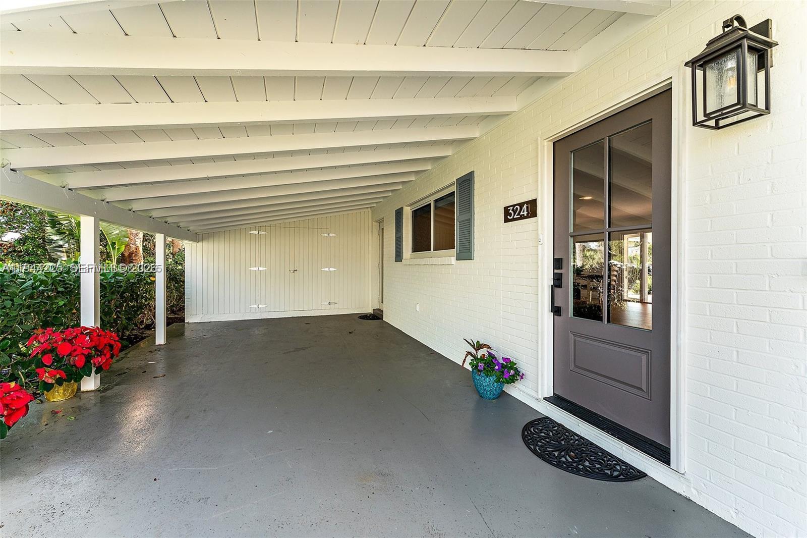324 Tequesta Property Photo 4