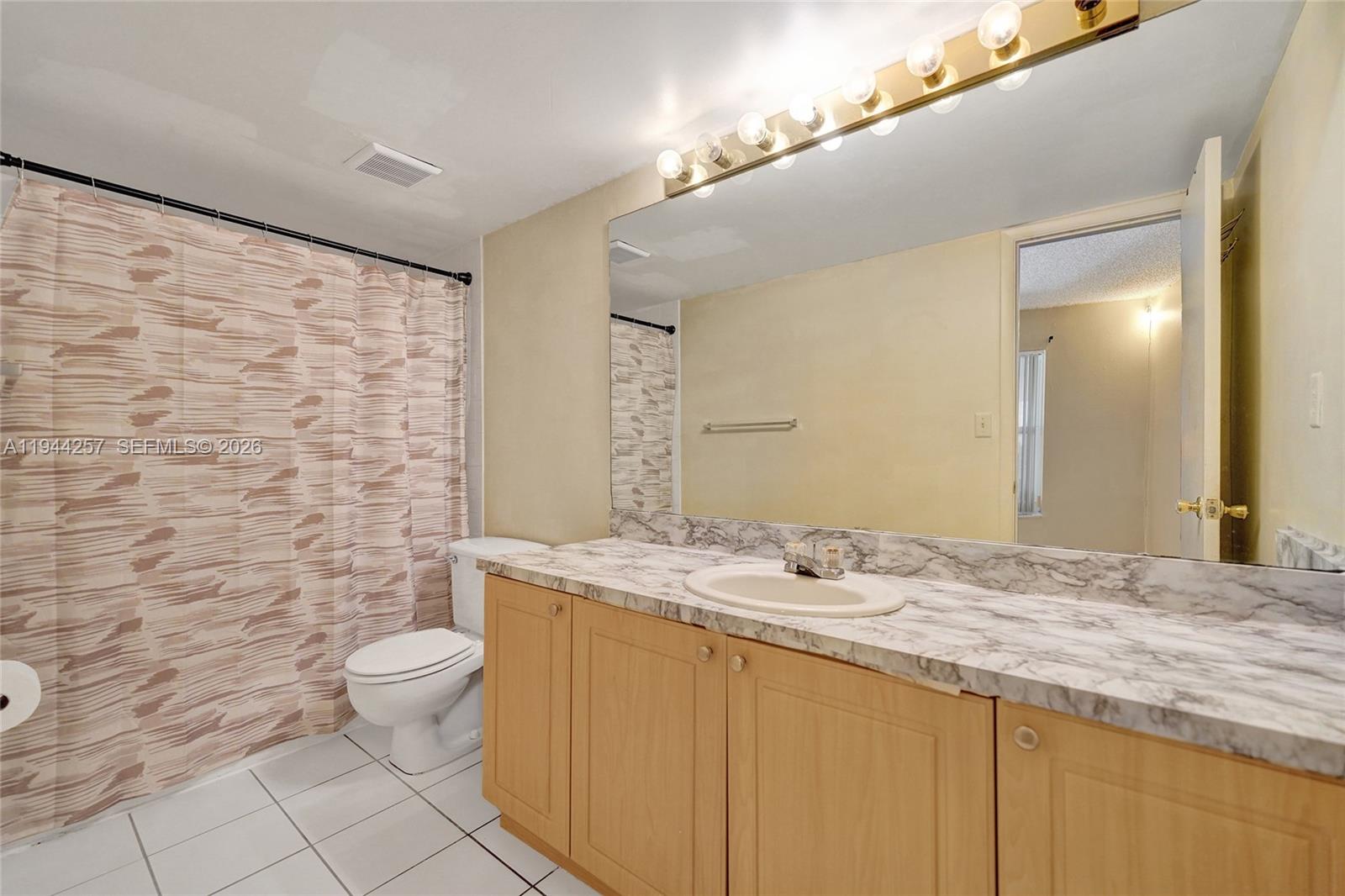 505 S Pine Island Rd 405b Property Photo 19