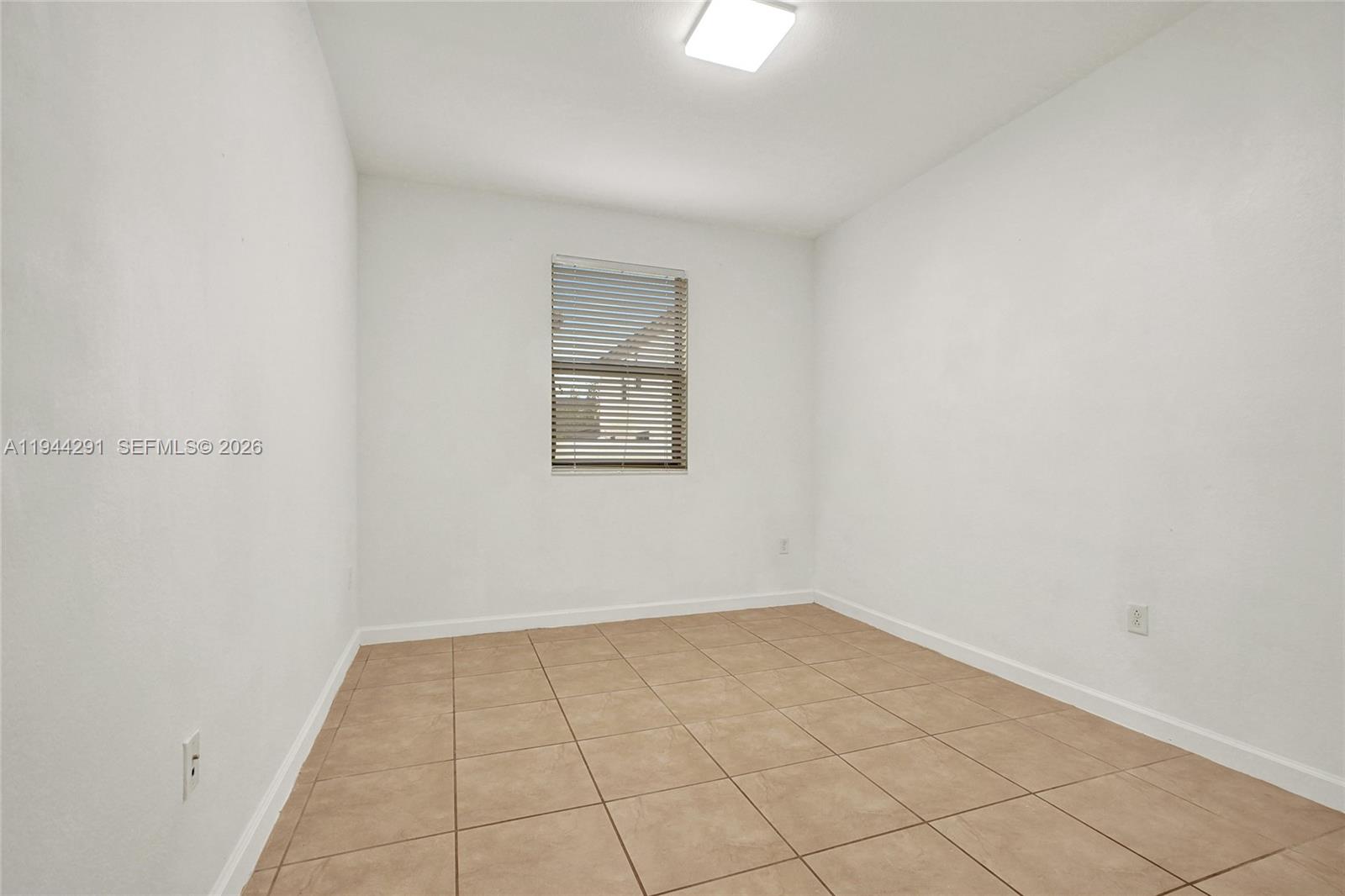 3504 W 94th St Property Photo 19