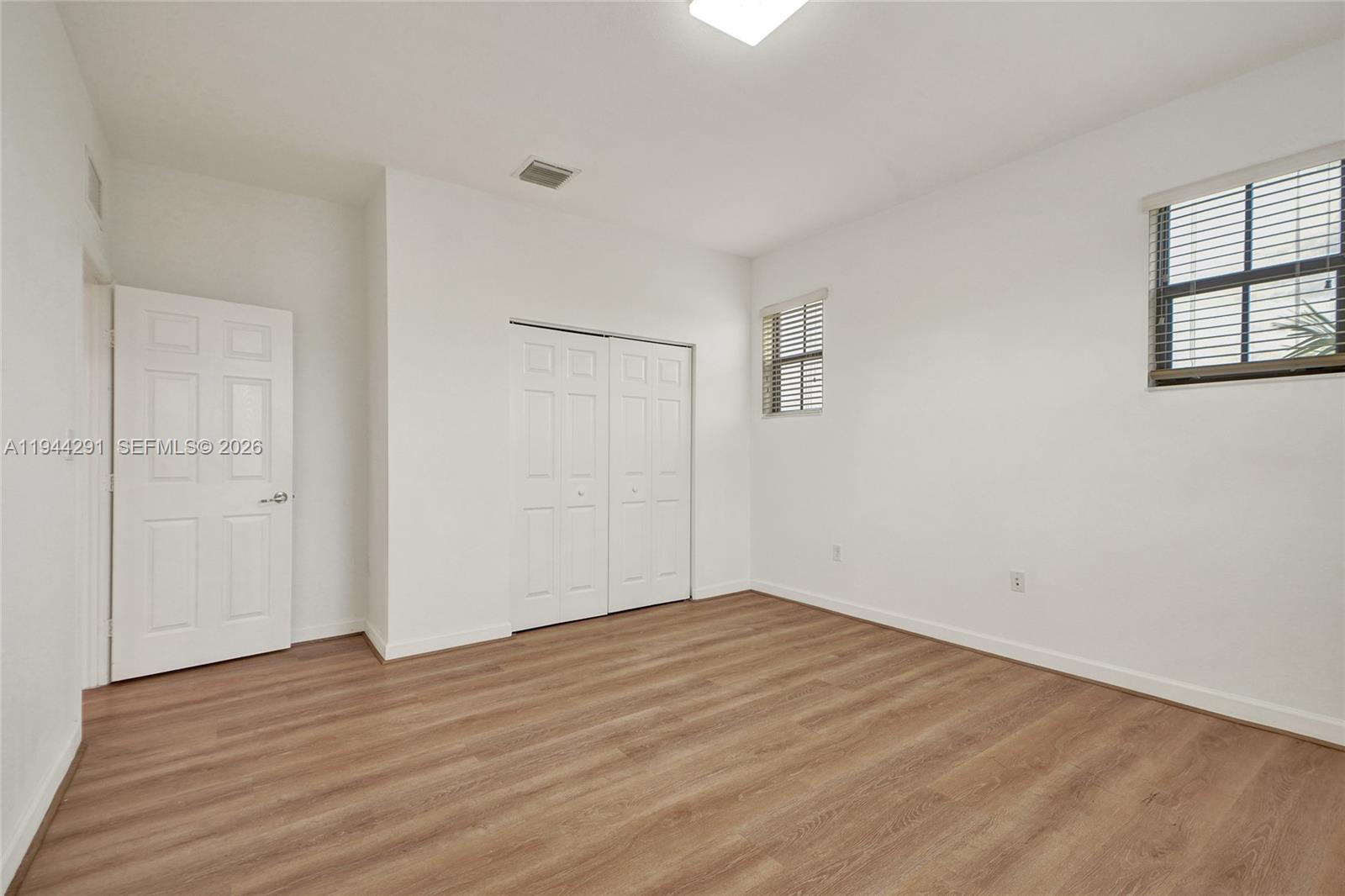 3504 W 94th St Property Photo 50