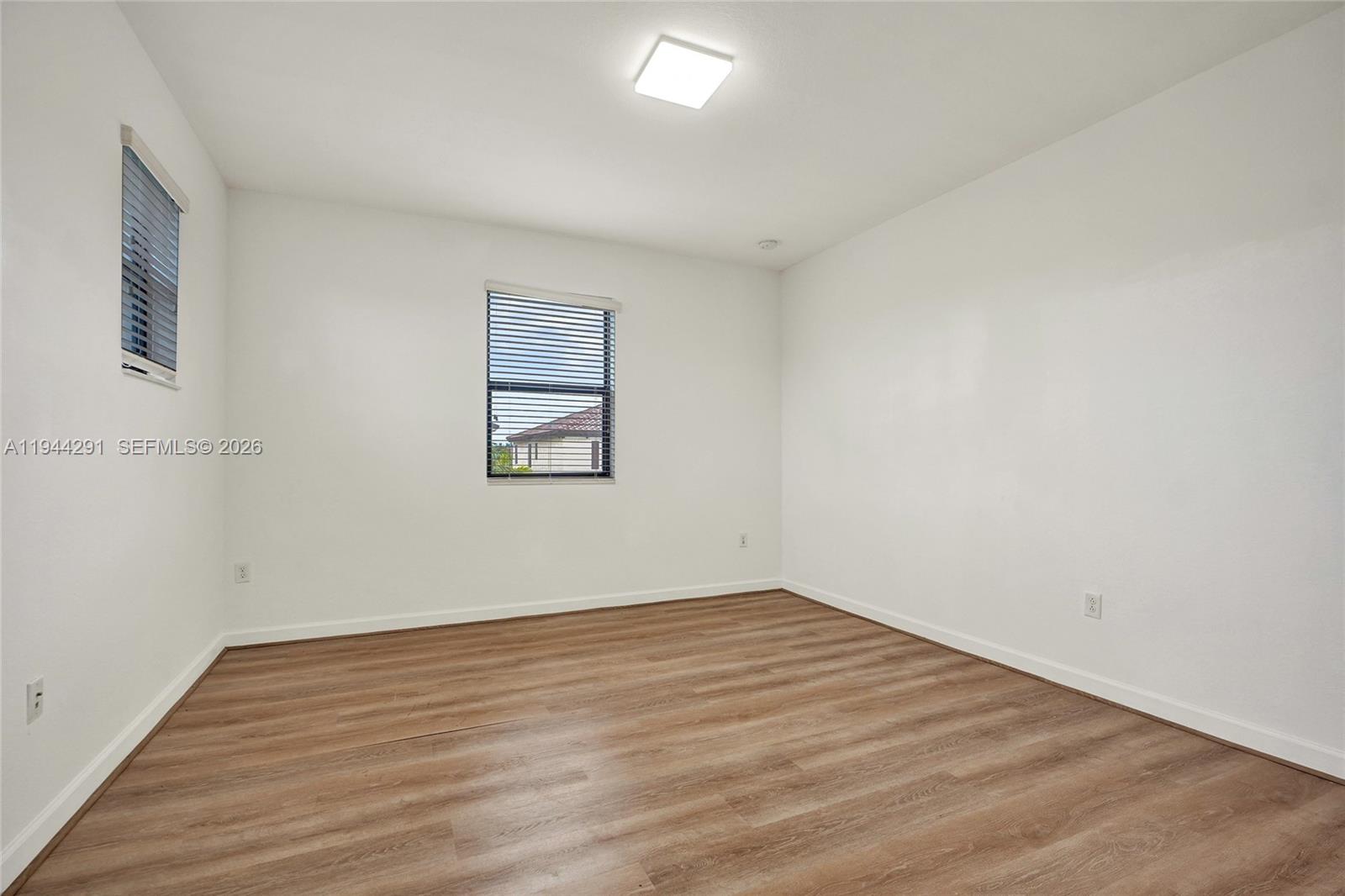 3504 W 94th St Property Photo 51
