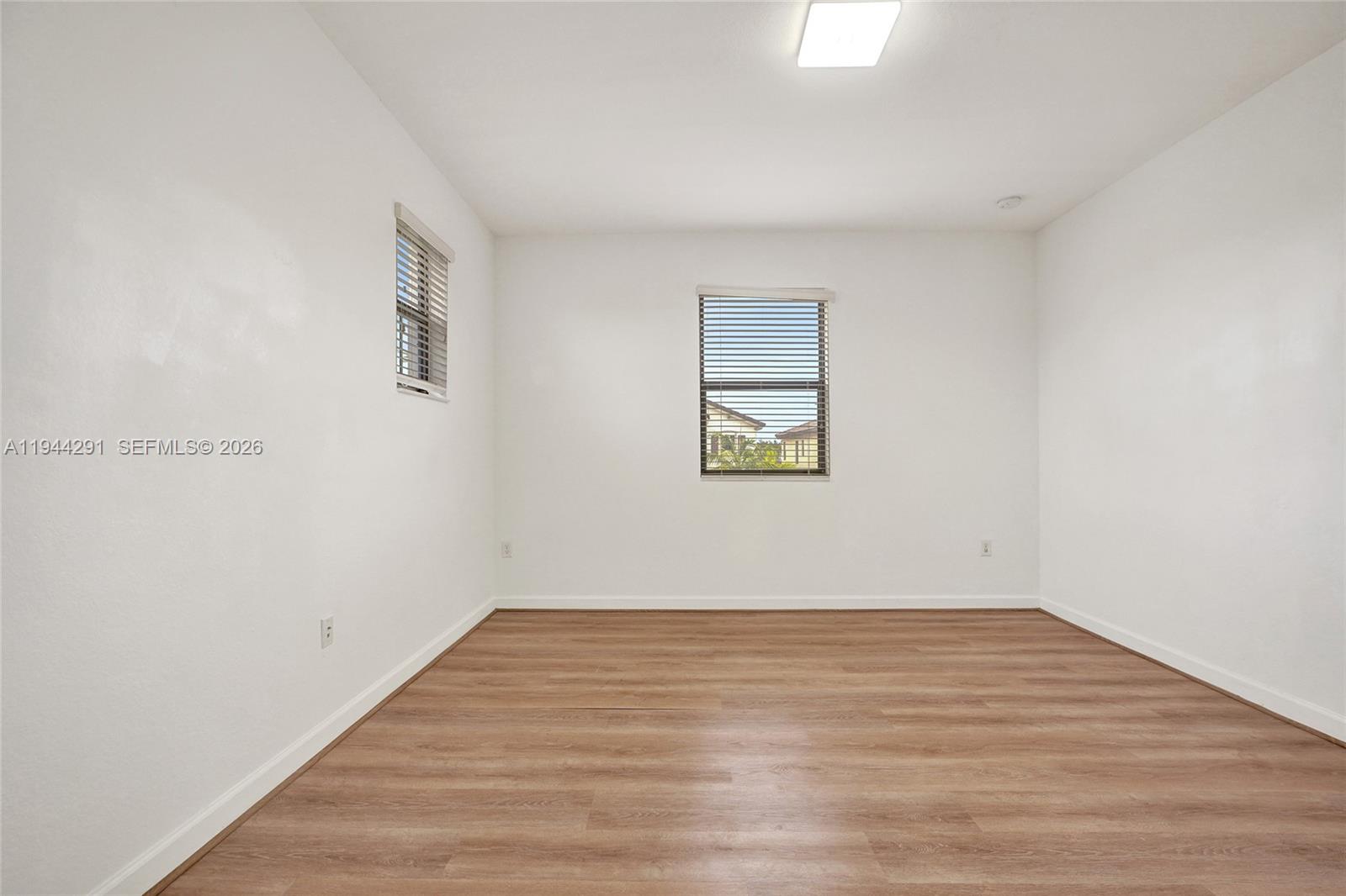 3504 W 94th St Property Photo 52