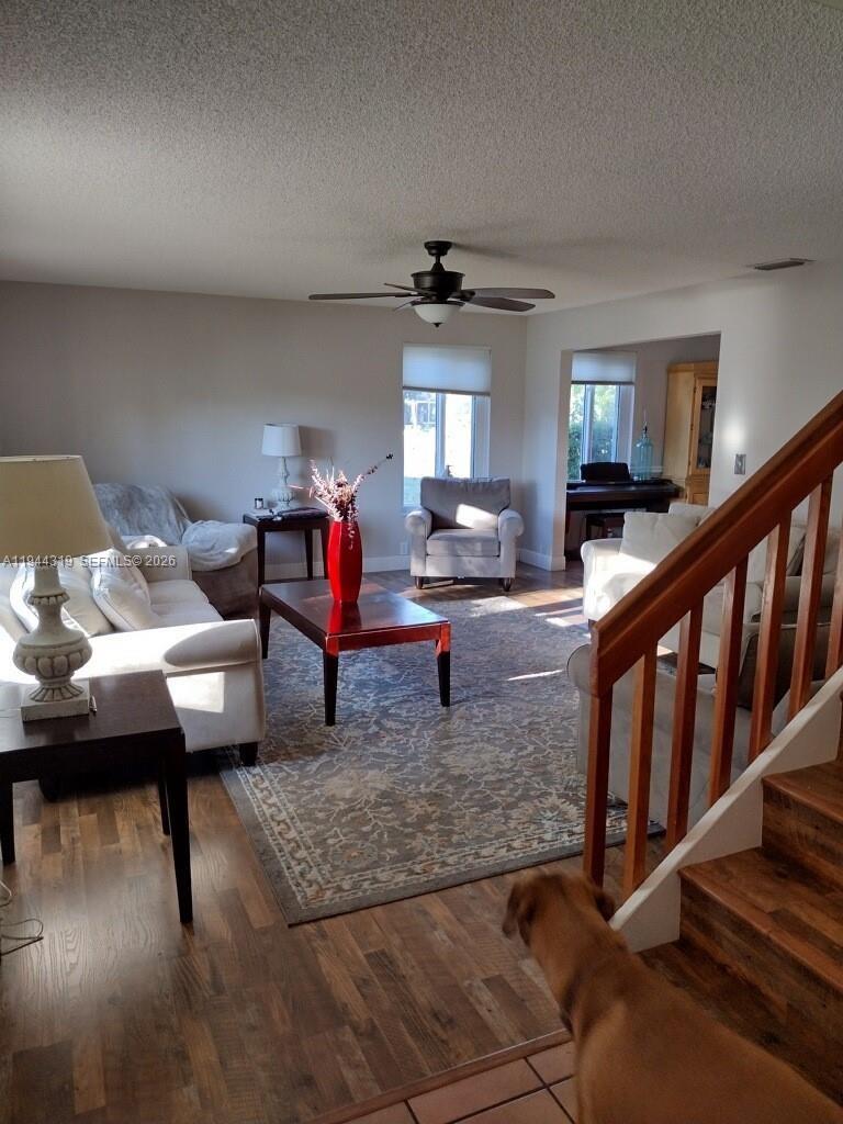 14531 Hickory Ct Property Photo 6