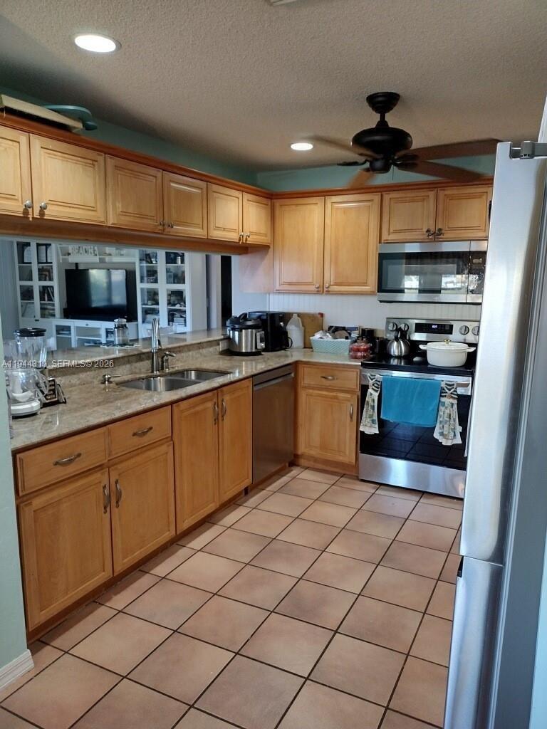 14531 Hickory Ct Property Photo 9