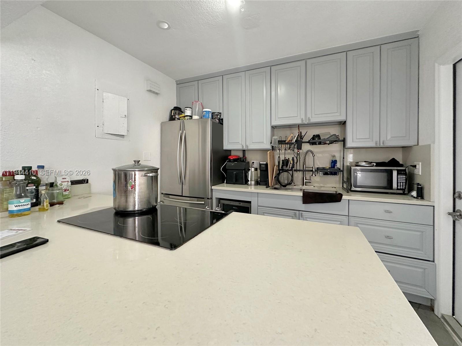 971 79th Ter Property Photo 2
