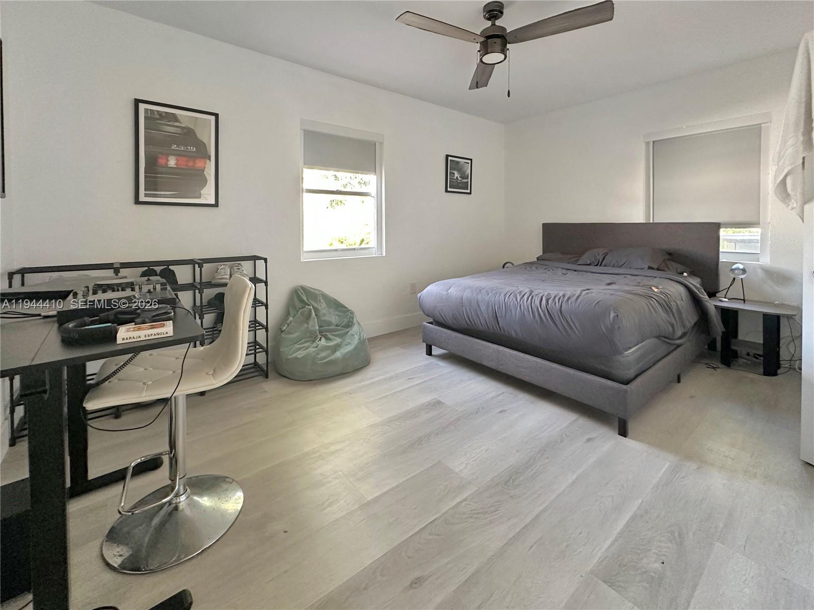 971 79th Ter Property Photo 4