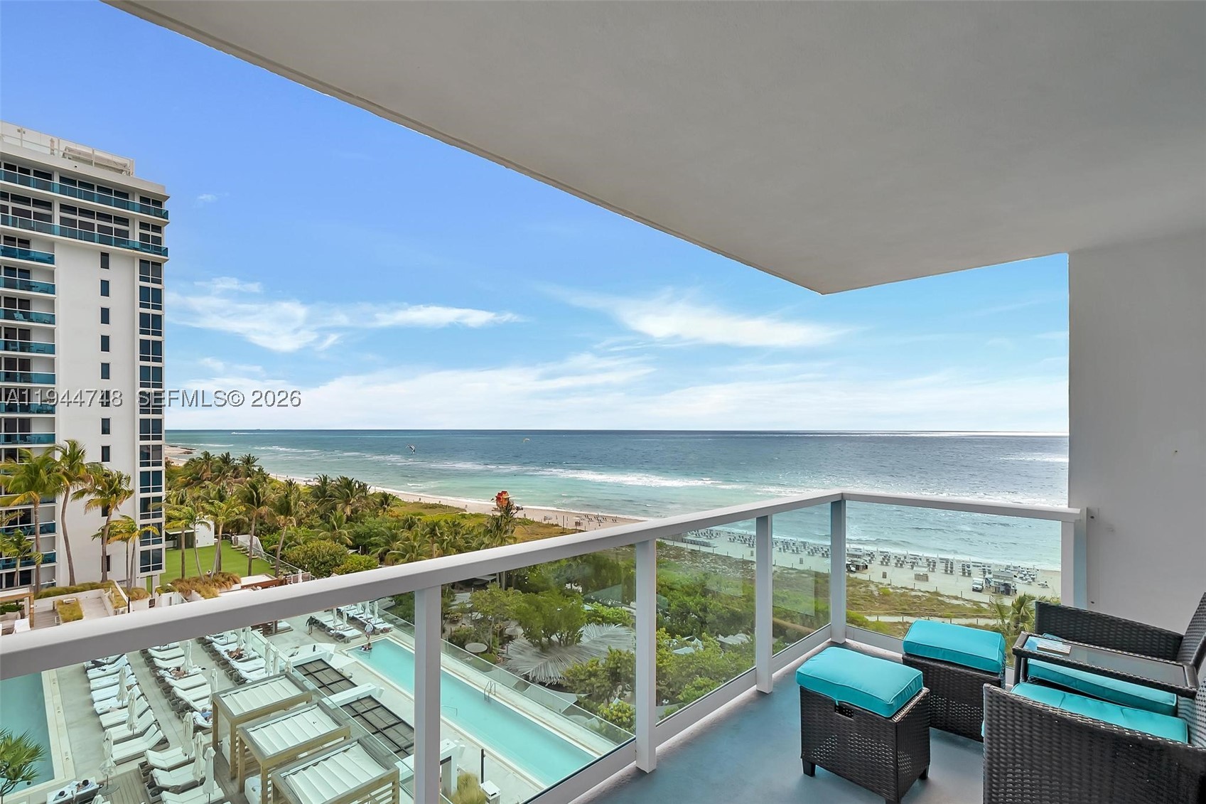 2301 Collins Ave 810 Property Photo 4