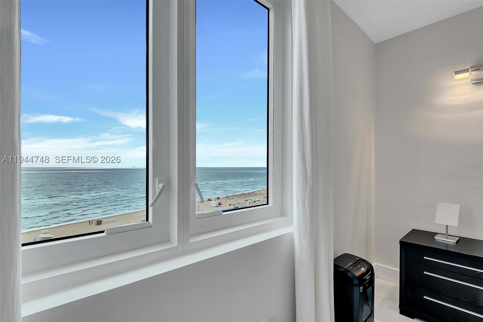 2301 Collins Ave 810 Property Photo 14