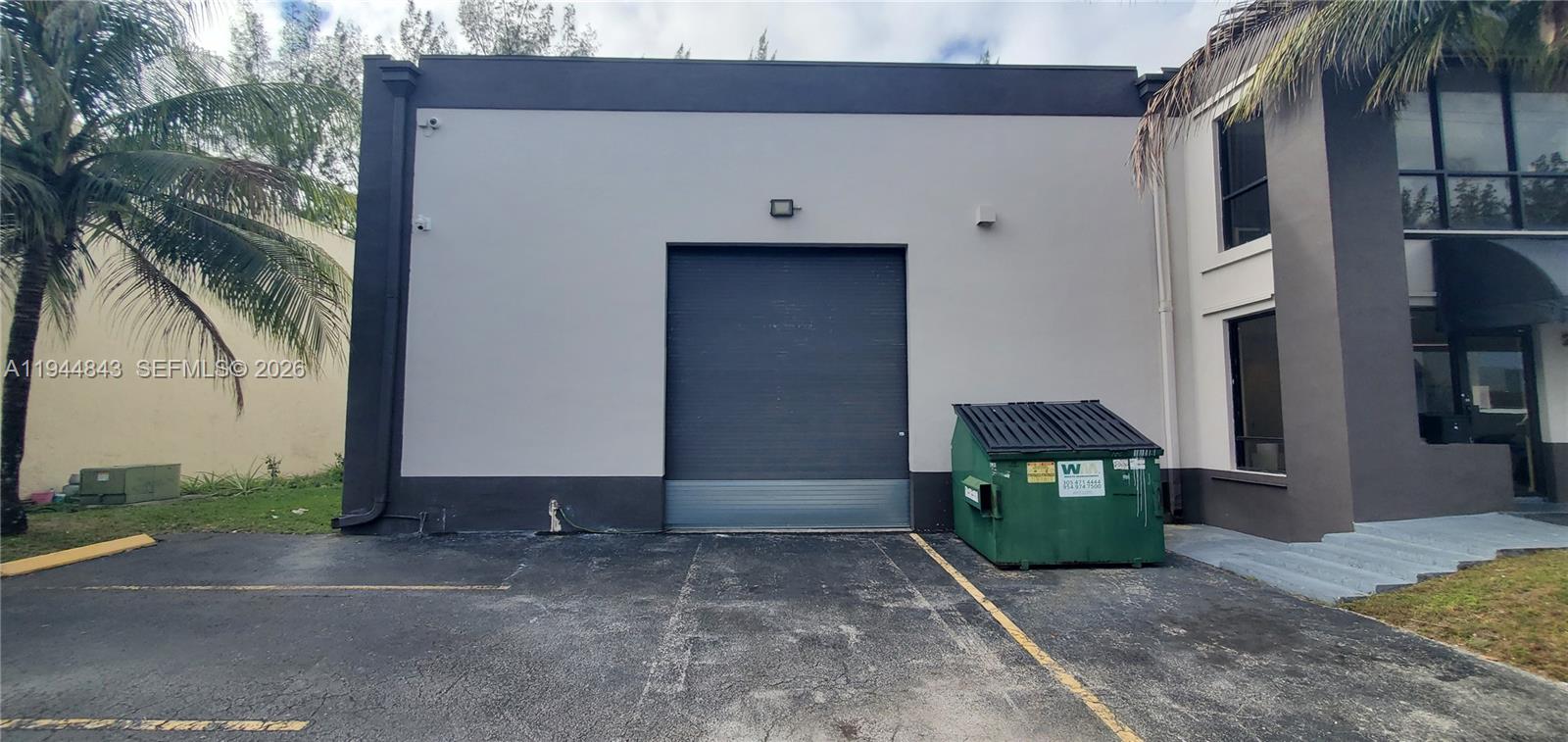 2100 Nw 93rd Ave Property Photo 16