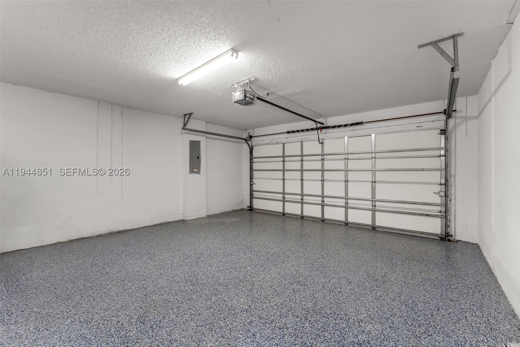 1856 Ne 3rd Ct Property Photo 32
