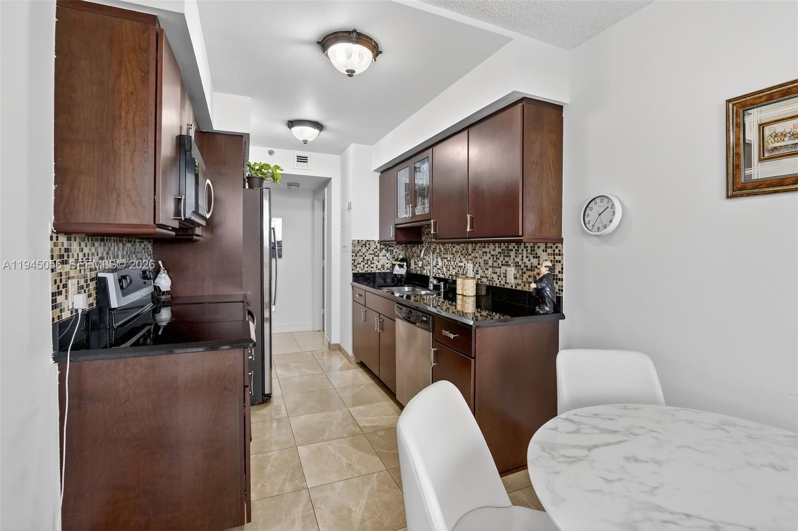 1000 Island Blvd 312 Property Photo 12