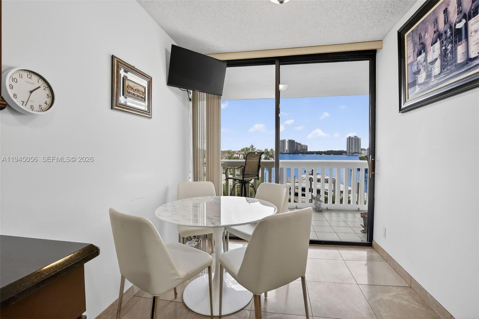 1000 Island Blvd 312 Property Photo 13