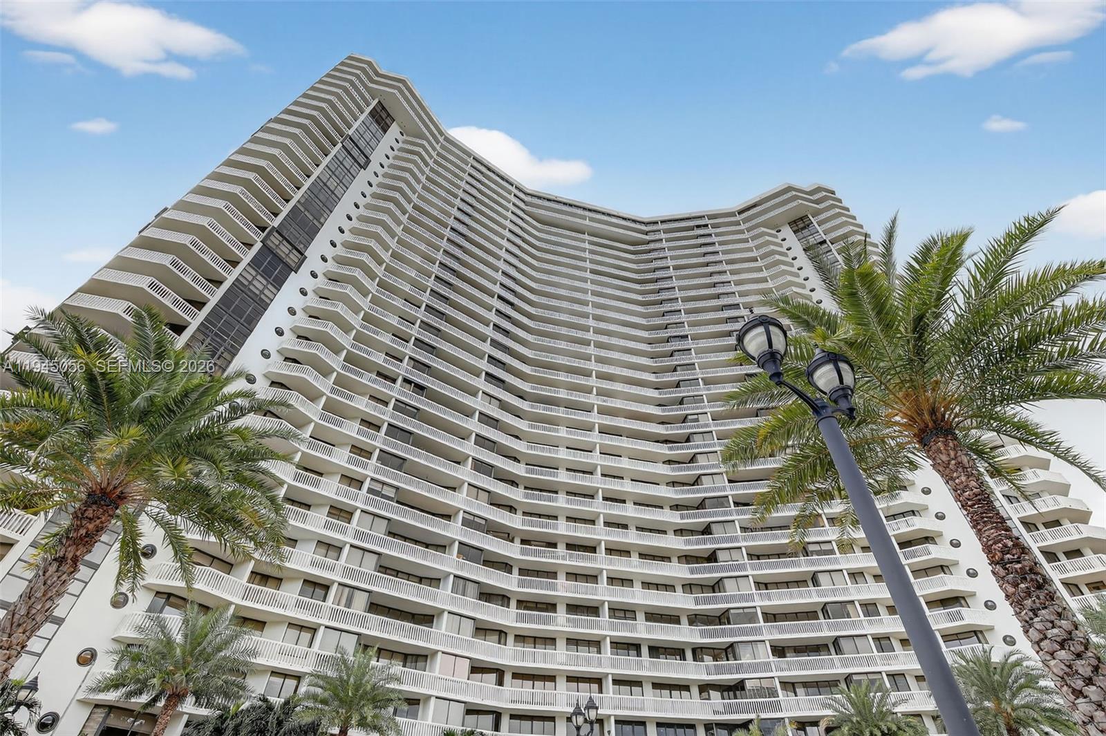 1000 Island Blvd 312 Property Photo 28