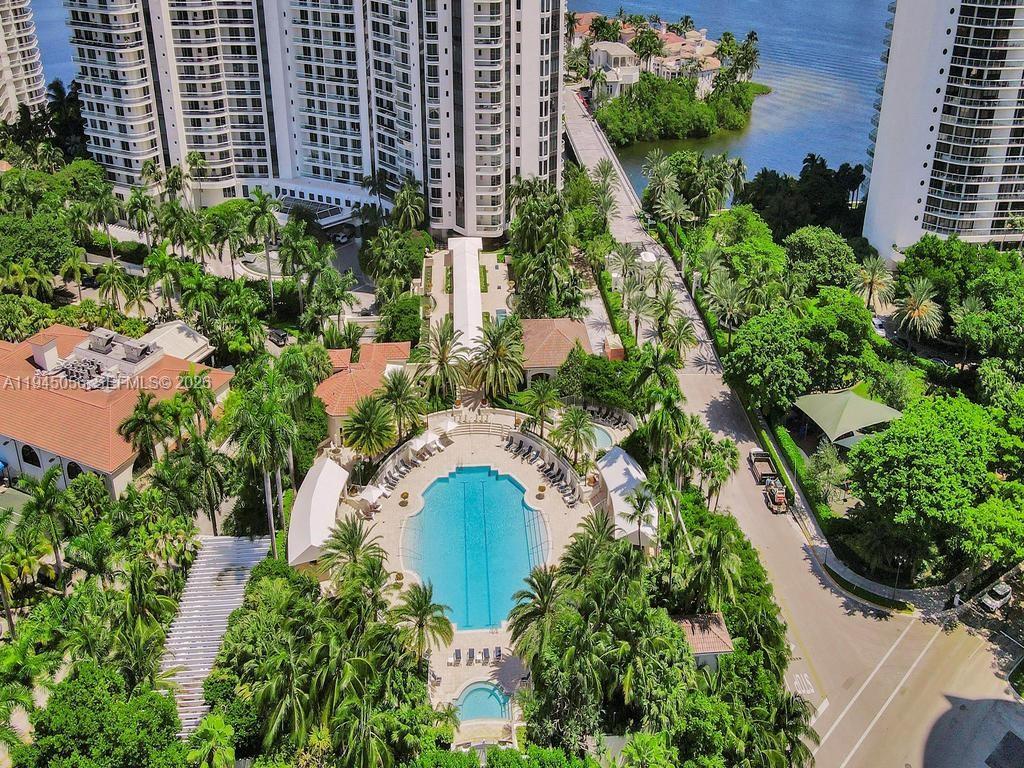 1000 Island Blvd 312 Property Photo 36