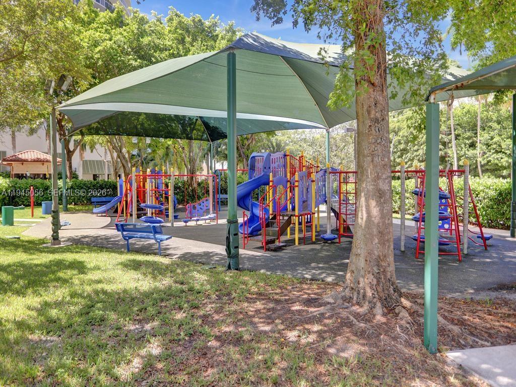1000 Island Blvd 312 Property Photo 55
