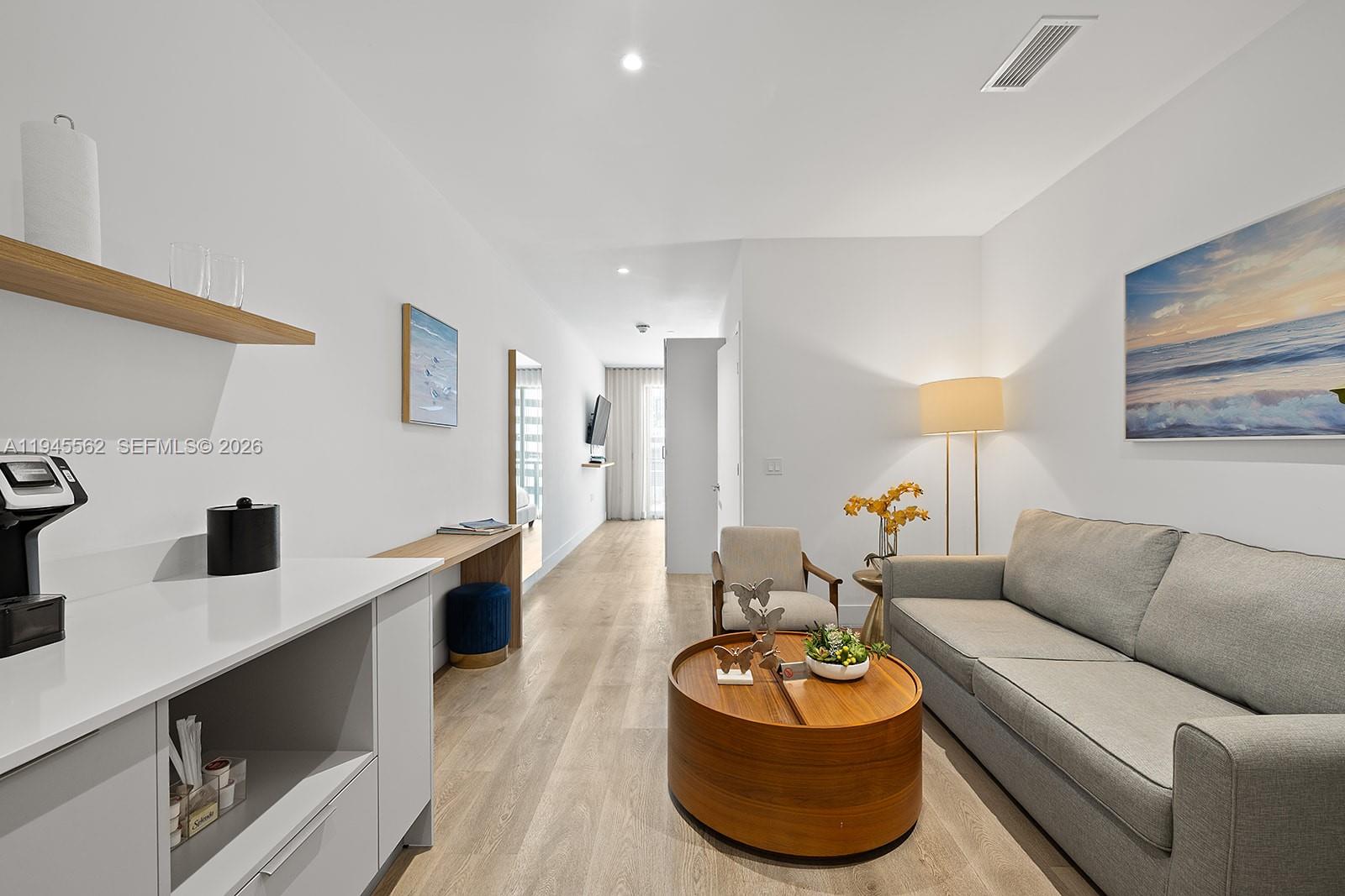 A11945562 Property Photo 1
