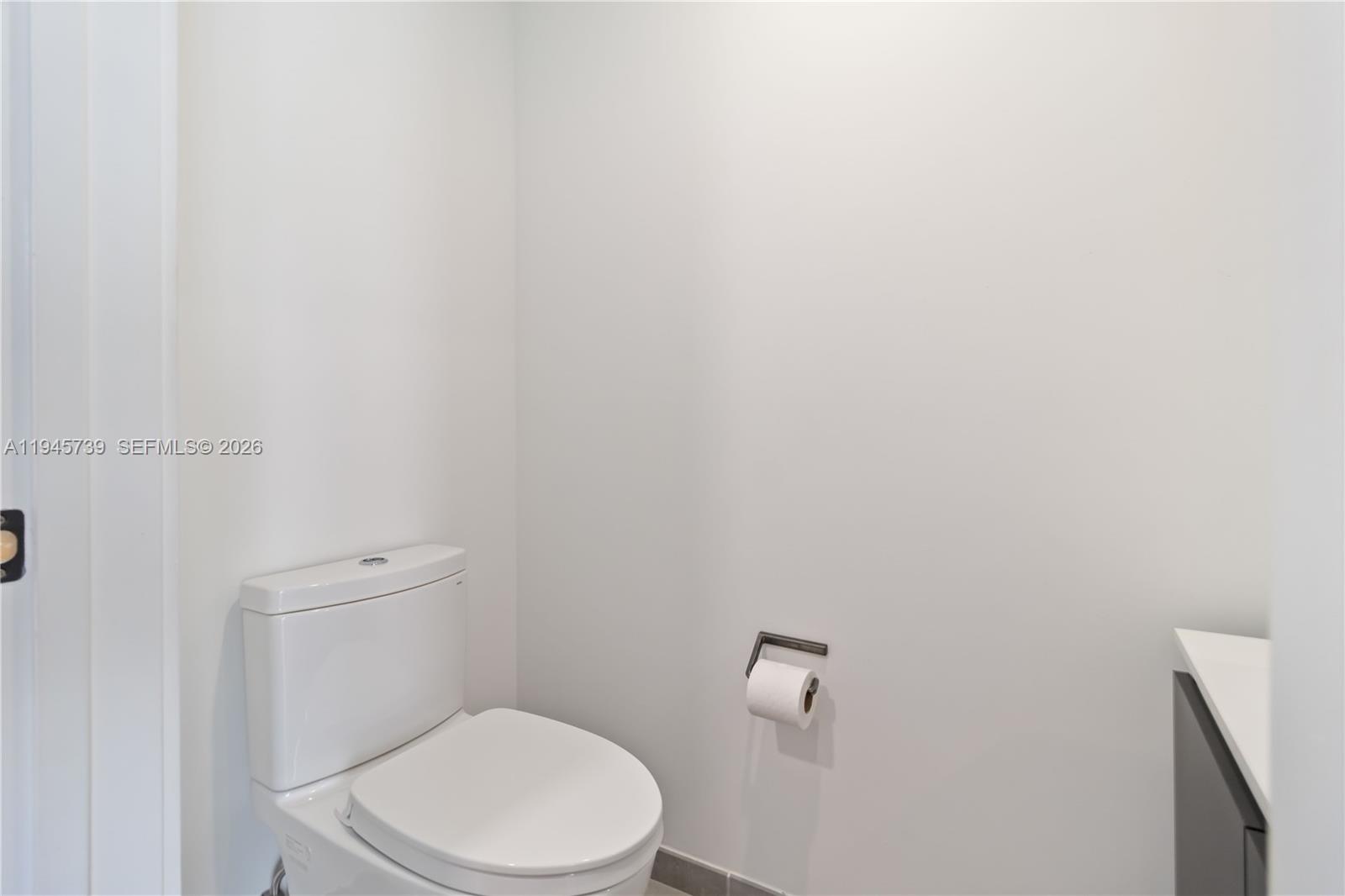 227 Ne 2nd St 2506 Property Photo 13