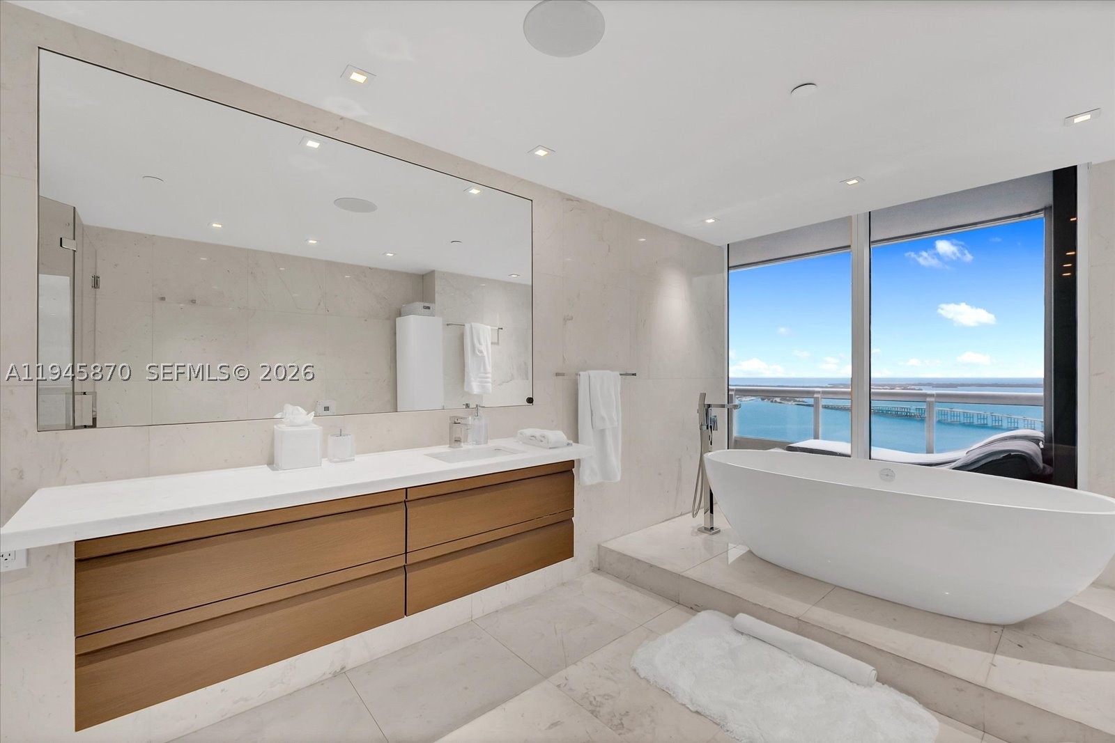 1643 Brickell Ave 3904 Property Photo 16