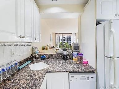 540 Brickell Key Dr 603 Property Photo 12